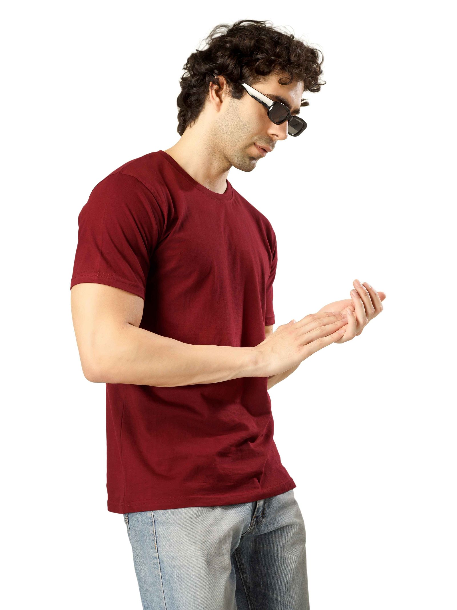 Regular Half Sleeve Plain T-Shirt (Meroon)